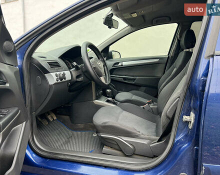 Синий Опель Астра, объемом двигателя 1.6 л и пробегом 280 тыс. км за 4500 $, фото 17 на Automoto.ua