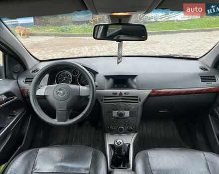 Синій Опель Астра, об'ємом двигуна 1.3 л та пробігом 328 тис. км за 4000 $, фото 7 на Automoto.ua