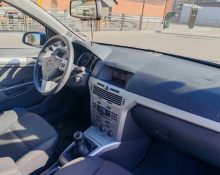 Синий Опель Астра, объемом двигателя 1.8 л и пробегом 234 тыс. км за 5400 $, фото 22 на Automoto.ua