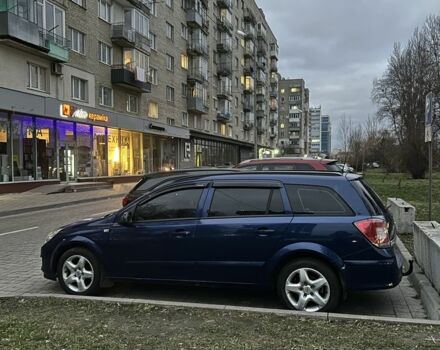 Синий Опель Астра, объемом двигателя 1.2 л и пробегом 281 тыс. км за 3900 $, фото 4 на Automoto.ua