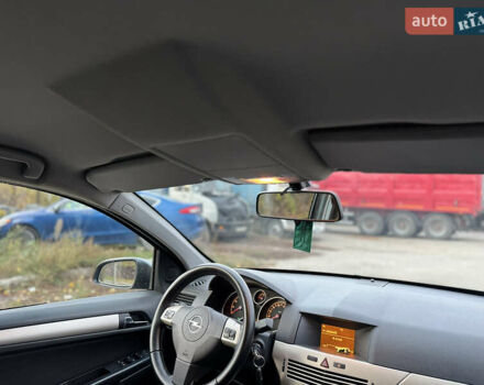 Синий Опель Астра, объемом двигателя 1.6 л и пробегом 260 тыс. км за 5750 $, фото 40 на Automoto.ua