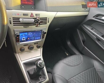 Синий Опель Астра, объемом двигателя 1.6 л и пробегом 309 тыс. км за 4500 $, фото 7 на Automoto.ua