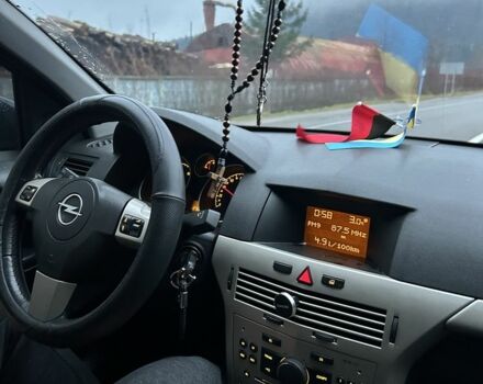 Синий Опель Астра, объемом двигателя 1.2 л и пробегом 281 тыс. км за 3900 $, фото 9 на Automoto.ua
