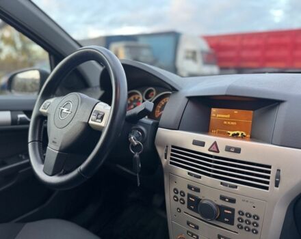 Синий Опель Астра, объемом двигателя 1.6 л и пробегом 260 тыс. км за 5500 $, фото 3 на Automoto.ua