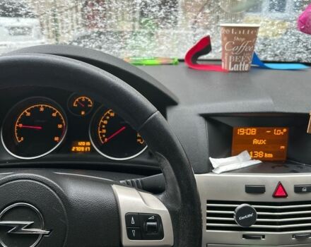 Синий Опель Астра, объемом двигателя 1.2 л и пробегом 281 тыс. км за 3900 $, фото 7 на Automoto.ua