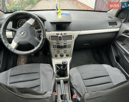 Синий Опель Астра, объемом двигателя 1.6 л и пробегом 343 тыс. км за 4500 $, фото 5 на Automoto.ua