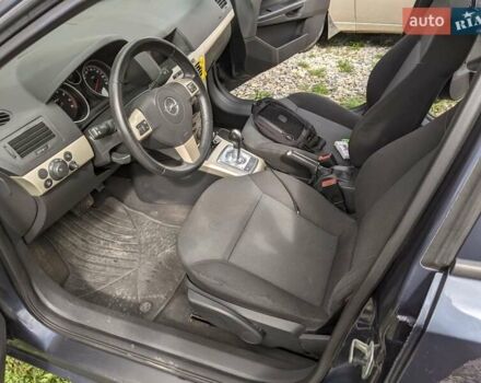 Синий Опель Астра, объемом двигателя 1.6 л и пробегом 215 тыс. км за 4450 $, фото 18 на Automoto.ua