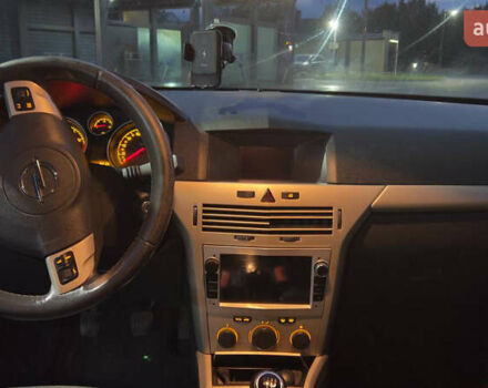 Синий Опель Астра, объемом двигателя 1.6 л и пробегом 257 тыс. км за 4600 $, фото 11 на Automoto.ua