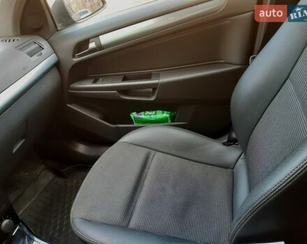 Синий Опель Астра, объемом двигателя 1.25 л и пробегом 298 тыс. км за 5100 $, фото 7 на Automoto.ua