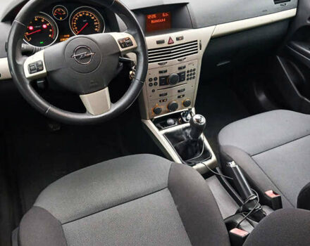 Синій Опель Астра, об'ємом двигуна 1.6 л та пробігом 235 тис. км за 4999 $, фото 9 на Automoto.ua