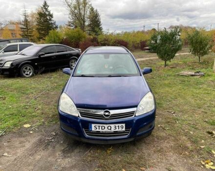 Синий Опель Астра, объемом двигателя 1.9 л и пробегом 300 тыс. км за 1800 $, фото 2 на Automoto.ua