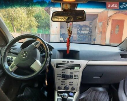 Синий Опель Астра, объемом двигателя 1.7 л и пробегом 229 тыс. км за 5400 $, фото 8 на Automoto.ua