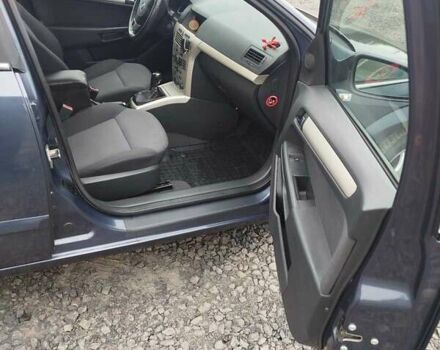 Опель Астра 2008 в Ковель на Automoto.ua Синий Опель Астра, объемом двигателя 1.69 л и пробегом 206 тыс. км за 5350 $, фото 13 на Automoto.ua