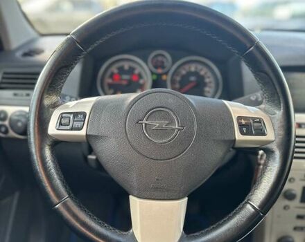 Синий Опель Астра, объемом двигателя 1.69 л и пробегом 257 тыс. км за 5800 $, фото 22 на Automoto.ua