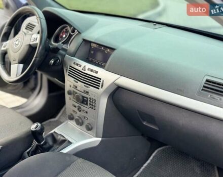 Опель Астра 2008 в Львове на Automoto.ua Синий Опель Астра, объемом двигателя 1.91 л и пробегом 333 тыс. км за 4850 $, фото 32 на Automoto.ua