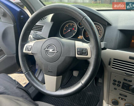 Синий Опель Астра, объемом двигателя 1.69 л и пробегом 354 тыс. км за 5000 $, фото 16 на Automoto.ua