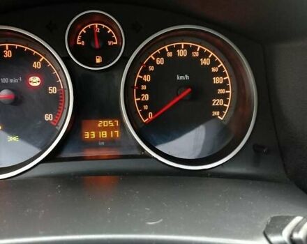 Синий Опель Астра, объемом двигателя 1.7 л и пробегом 330 тыс. км за 4400 $, фото 8 на Automoto.ua