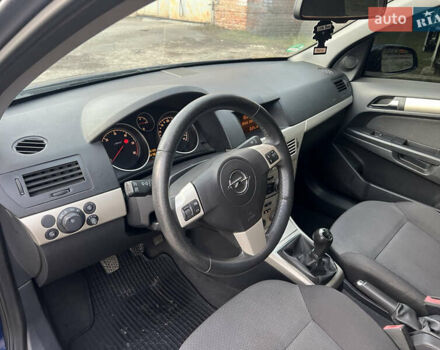 Синий Опель Астра, объемом двигателя 1.69 л и пробегом 354 тыс. км за 5000 $, фото 10 на Automoto.ua