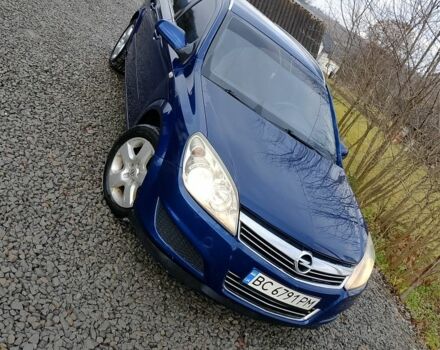 Синий Опель Астра, объемом двигателя 1.7 л и пробегом 330 тыс. км за 4400 $, фото 4 на Automoto.ua