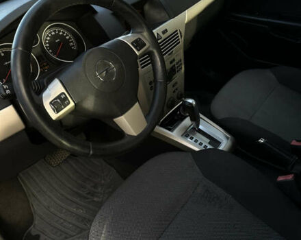 Синий Опель Астра, объемом двигателя 1.9 л и пробегом 260 тыс. км за 5700 $, фото 15 на Automoto.ua