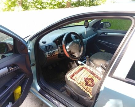 Синий Опель Астра, объемом двигателя 1.6 л и пробегом 265 тыс. км за 5700 $, фото 9 на Automoto.ua