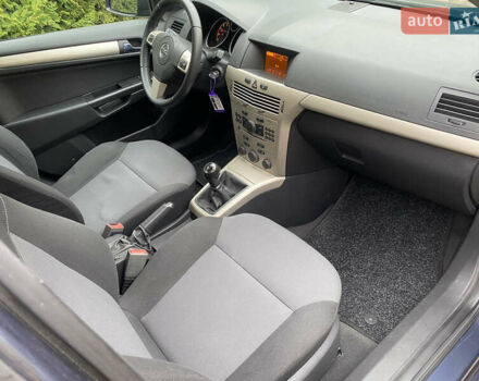 Синій Опель Астра, об'ємом двигуна 1.82 л та пробігом 230 тис. км за 5499 $, фото 15 на Automoto.ua