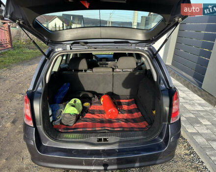 Синий Опель Астра, объемом двигателя 1.9 л и пробегом 260 тыс. км за 5700 $, фото 9 на Automoto.ua