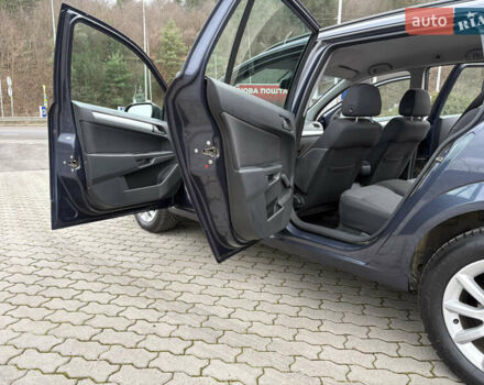 Синий Опель Астра, объемом двигателя 1.6 л и пробегом 284 тыс. км за 5250 $, фото 42 на Automoto.ua