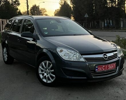 Синий Опель Астра, объемом двигателя 1.8 л и пробегом 192 тыс. км за 6200 $, фото 1 на Automoto.ua
