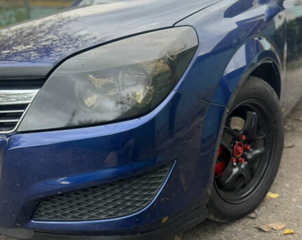Опель Астра 2009 в Черкассах на Automoto.ua Синий Опель Астра, объемом двигателя 1.69 л и пробегом 250 тыс. км за 5000 $, фото 2 на Automoto.ua