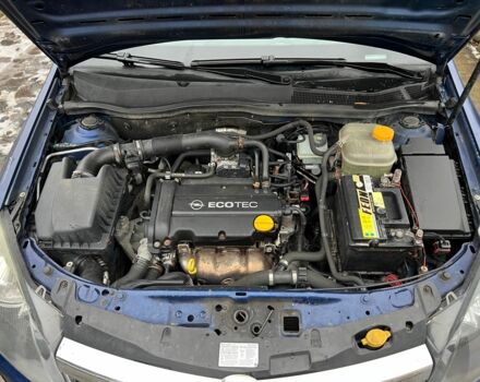 Синий Опель Астра, объемом двигателя 1.4 л и пробегом 205 тыс. км за 4500 $, фото 5 на Automoto.ua