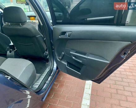 Синий Опель Астра, объемом двигателя 1.8 л и пробегом 194 тыс. км за 6900 $, фото 46 на Automoto.ua