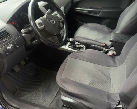 Опель Астра 2009 в Черкассах на Automoto.ua Синий Опель Астра, объемом двигателя 1.69 л и пробегом 250 тыс. км за 5000 $, фото 9 на Automoto.ua