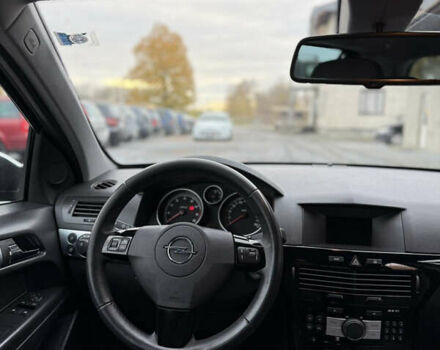 Опель Астра 2009 в Луцке на Automoto.ua Синий Опель Астра, объемом двигателя 1.8 л и пробегом 191 тыс. км за 6799 $, фото 108 на Automoto.ua