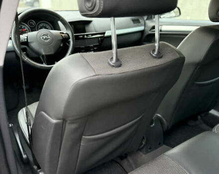 Опель Астра 2009 в Луцке на Automoto.ua Синий Опель Астра, объемом двигателя 1.8 л и пробегом 191 тыс. км за 6799 $, фото 117 на Automoto.ua