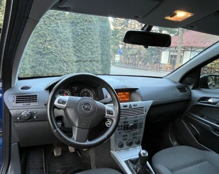 Синий Опель Астра, объемом двигателя 1.7 л и пробегом 235 тыс. км за 5600 $, фото 21 на Automoto.ua