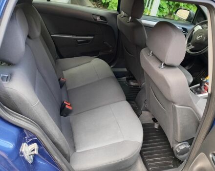 Синий Опель Астра, объемом двигателя 1.6 л и пробегом 300 тыс. км за 5100 $, фото 4 на Automoto.ua