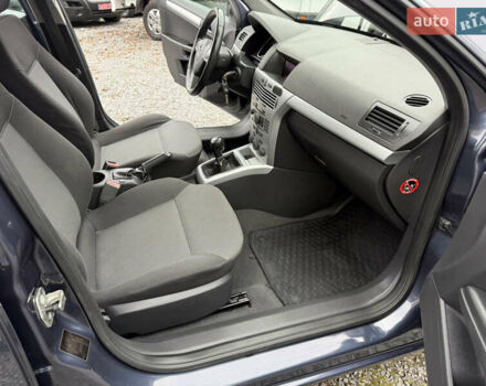 Синий Опель Астра, объемом двигателя 1.6 л и пробегом 196 тыс. км за 5650 $, фото 32 на Automoto.ua