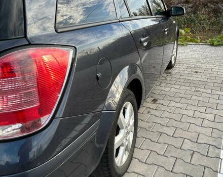 Синий Опель Астра, объемом двигателя 1.69 л и пробегом 240 тыс. км за 5500 $, фото 7 на Automoto.ua