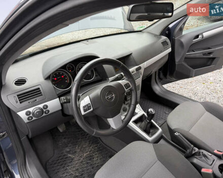 Синий Опель Астра, объемом двигателя 1.6 л и пробегом 196 тыс. км за 5650 $, фото 19 на Automoto.ua