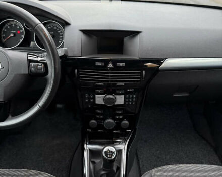 Опель Астра 2009 в Луцке на Automoto.ua Синий Опель Астра, объемом двигателя 1.8 л и пробегом 191 тыс. км за 6799 $, фото 109 на Automoto.ua