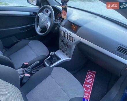 Синий Опель Астра, объемом двигателя 1.6 л и пробегом 255 тыс. км за 5200 $, фото 12 на Automoto.ua