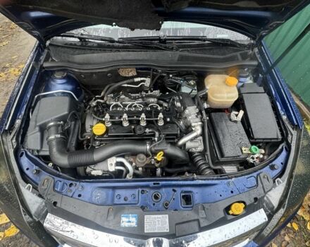Опель Астра 2009 в Черкассах на Automoto.ua Синий Опель Астра, объемом двигателя 1.7 л и пробегом 240 тыс. км за 5000 $, фото 15 на Automoto.ua