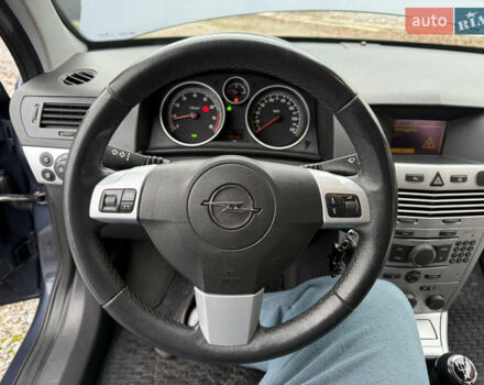 Синий Опель Астра, объемом двигателя 1.6 л и пробегом 196 тыс. км за 5650 $, фото 25 на Automoto.ua