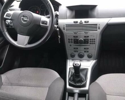 Синий Опель Астра, объемом двигателя 1.7 л и пробегом 262 тыс. км за 4999 $, фото 6 на Automoto.ua