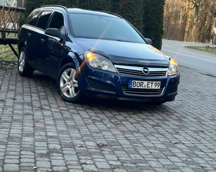Синий Опель Астра, объемом двигателя 1.7 л и пробегом 235 тыс. км за 5600 $, фото 1 на Automoto.ua