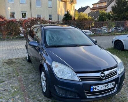 Синий Опель Астра, объемом двигателя 1.7 л и пробегом 238 тыс. км за 5000 $, фото 1 на Automoto.ua
