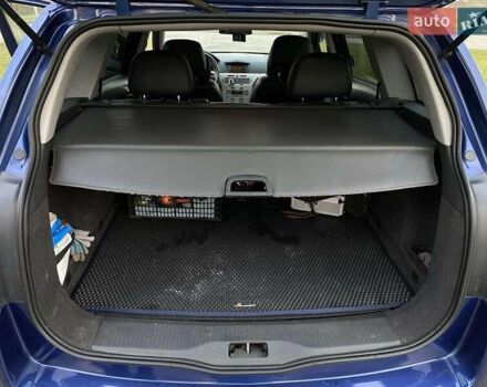 Синий Опель Астра, объемом двигателя 1.91 л и пробегом 240 тыс. км за 5000 $, фото 7 на Automoto.ua