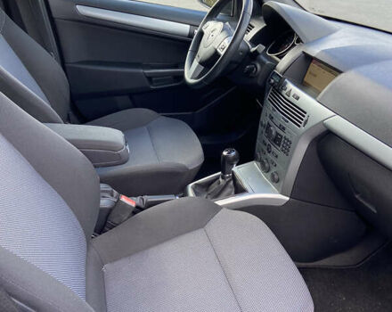 Опель Астра 2009 в Виннице на Automoto.ua Синий Опель Астра, объемом двигателя 1.6 л и пробегом 216 тыс. км за 6100 $, фото 17 на Automoto.ua