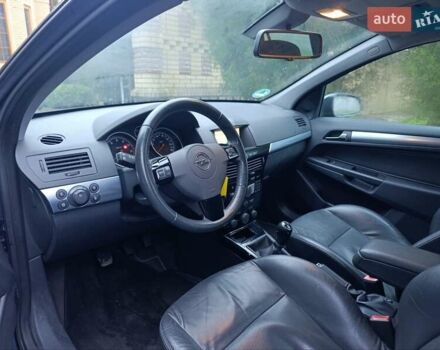 Синий Опель Астра, объемом двигателя 1.8 л и пробегом 260 тыс. км за 6700 $, фото 28 на Automoto.ua